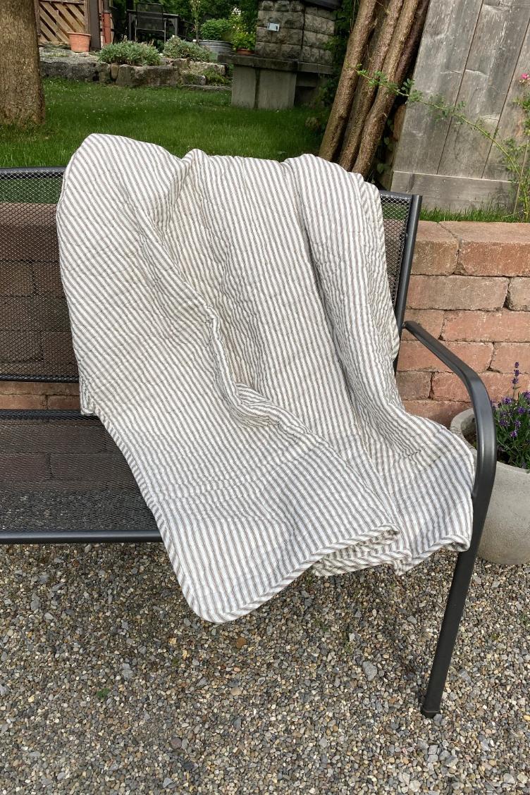 Quilt weiss/grau