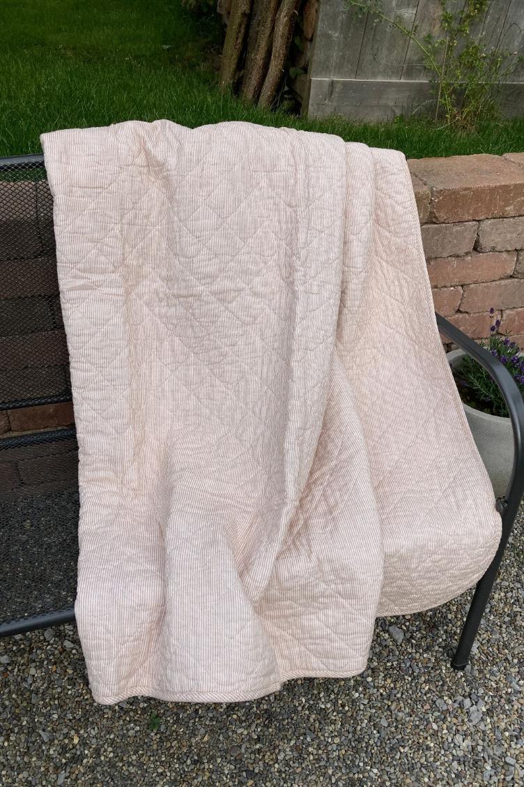 Quilt weiss/sand